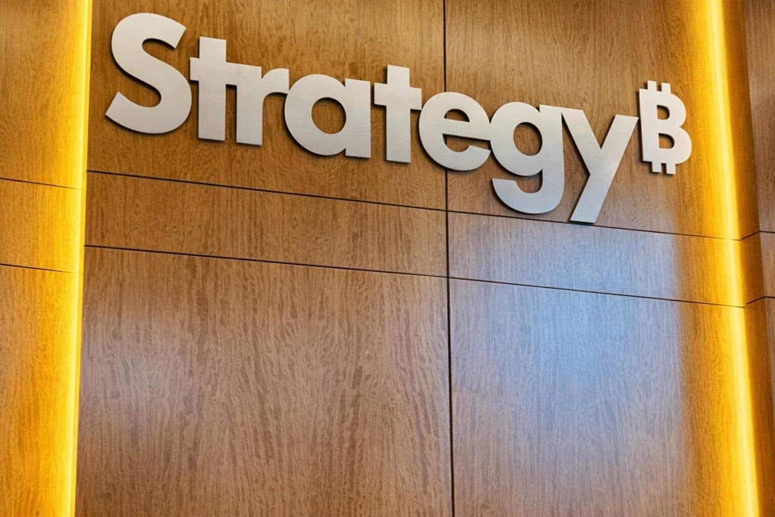 Corporate Bitcoin Buying Concentrates Around Strategy as Treasury Demand Weakens