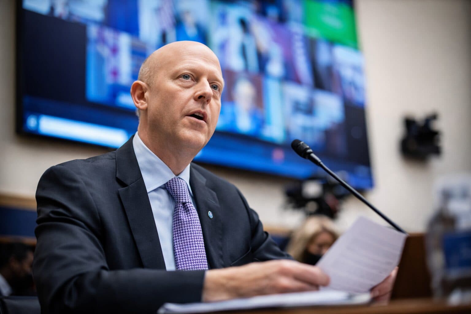 Circle Stock Drops 18% as Draft Clarity Act Raises Concerns Over Stablecoin Rewards