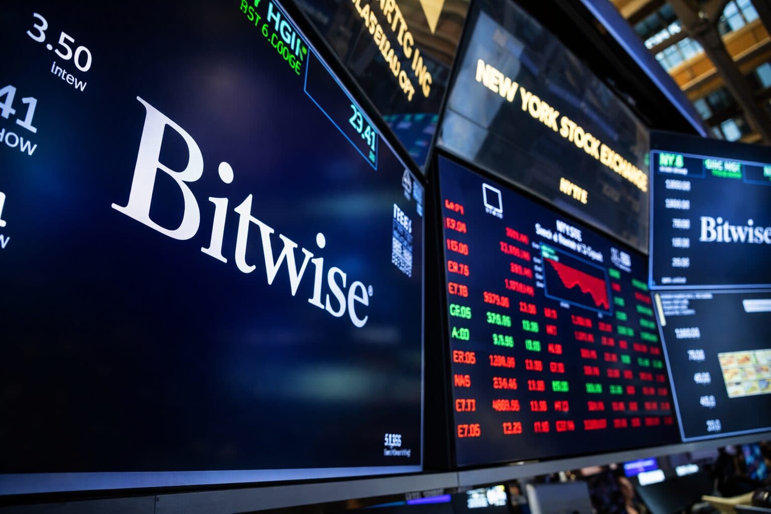 Bitwise Launches Spot Avalanche ETF BAVA on NYSE With 5.4% Staking Yield