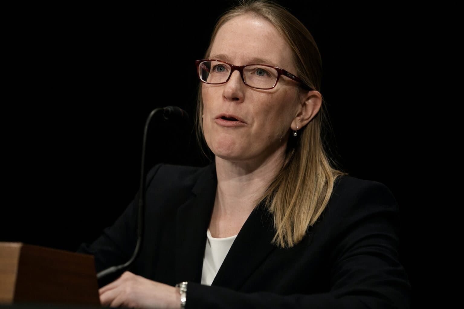 SEC Commissioner Hester Peirce Urges Simpler Disclosure Rules Amid Tokenization Debate