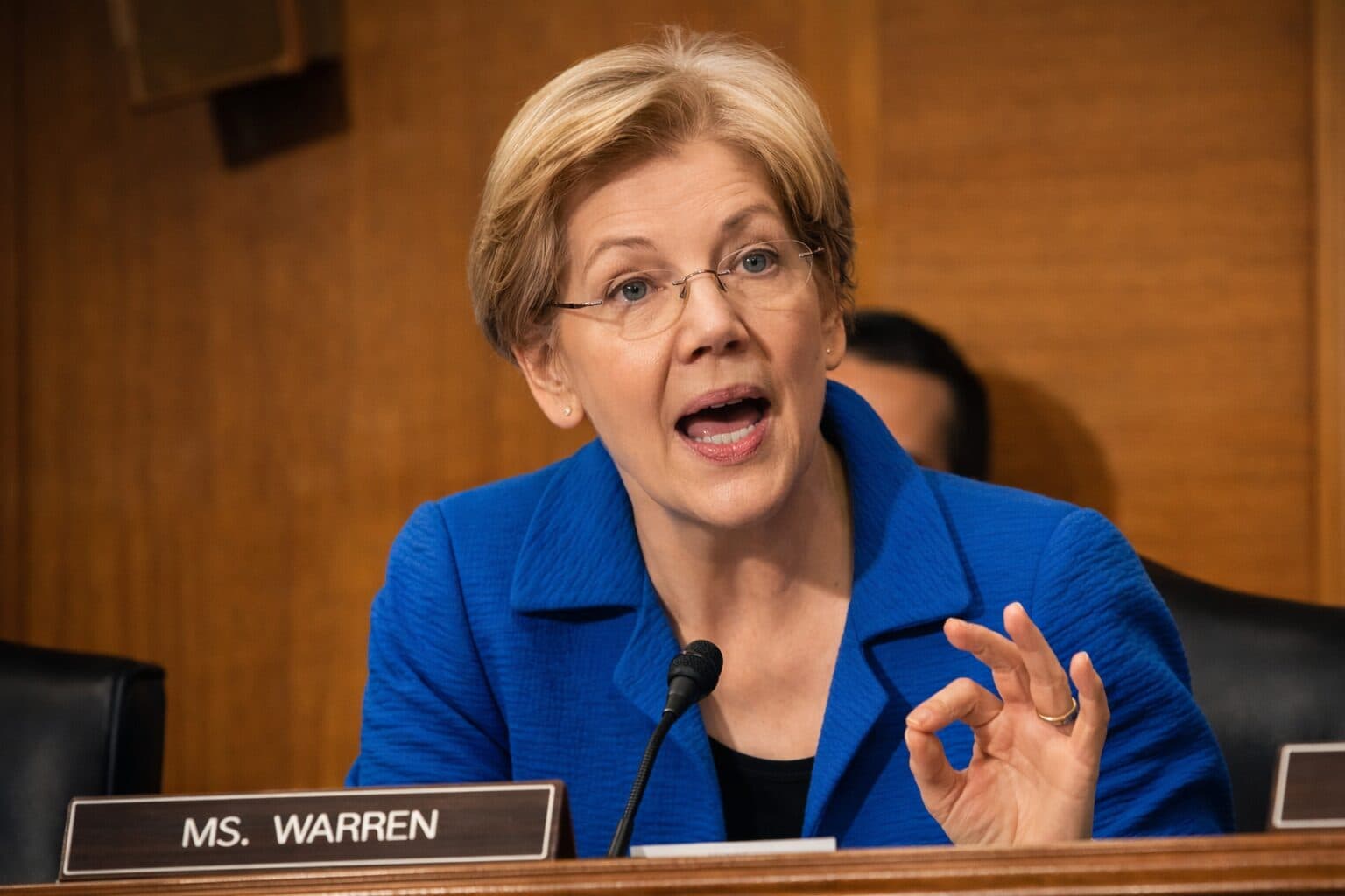 Elizabeth Warren Probes Bitmain Over National Security and Espionage Risks