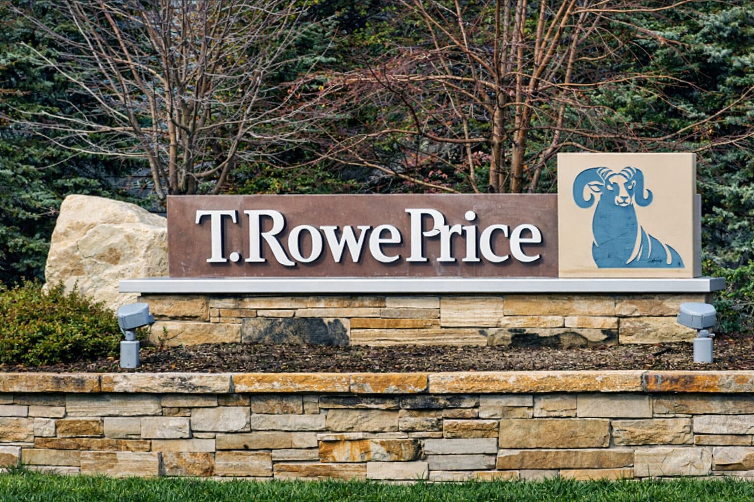 T. Rowe Price Updates Filing for Actively Managed Crypto ETF