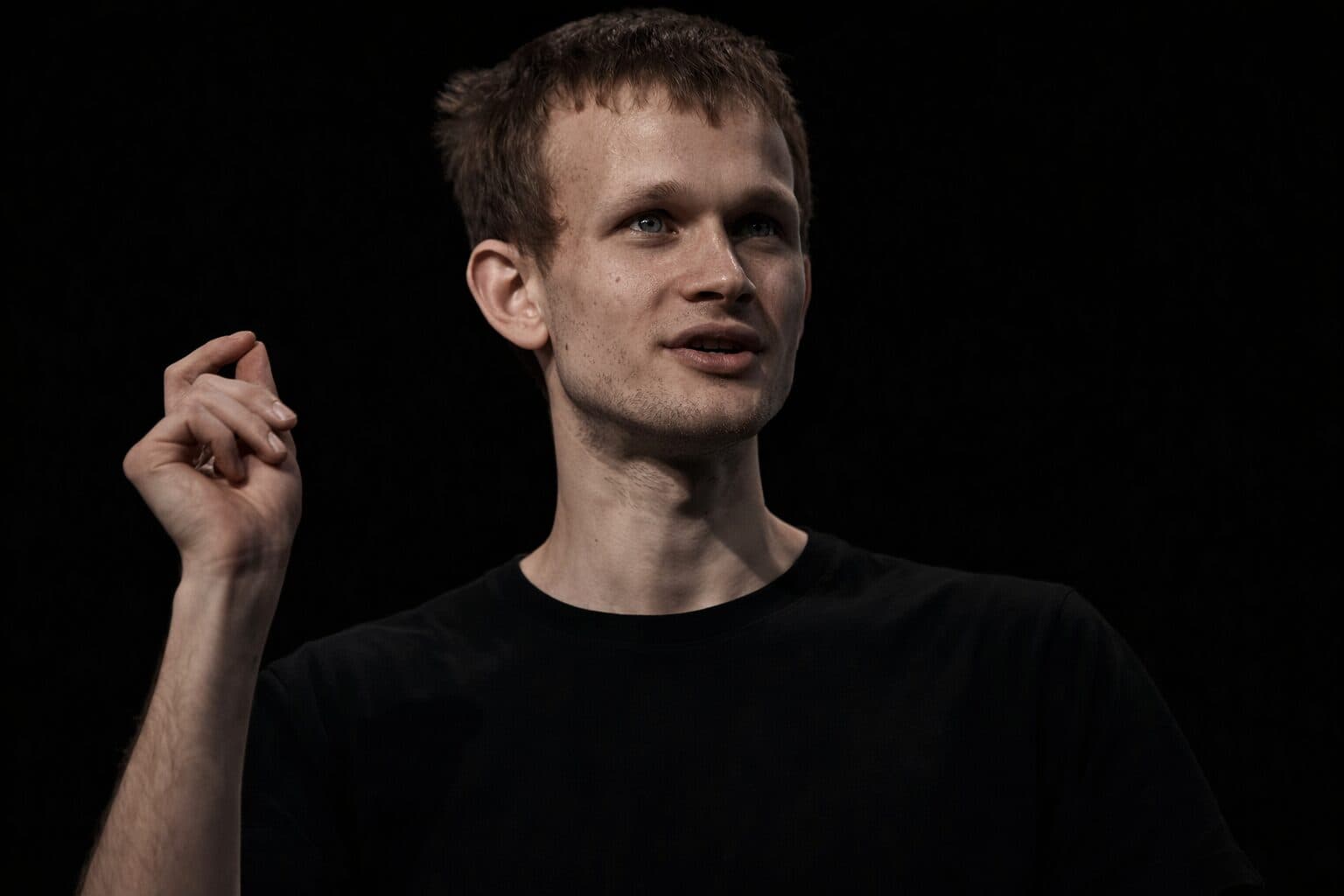 Vitalik Buterin Proposes Simplified ‘One-Click’ Ethereum Staking for Institutions