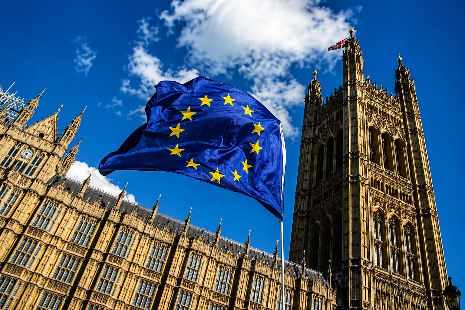 Banking Circle Expands Stablecoin Settlement Services Under MiCA License in Europe