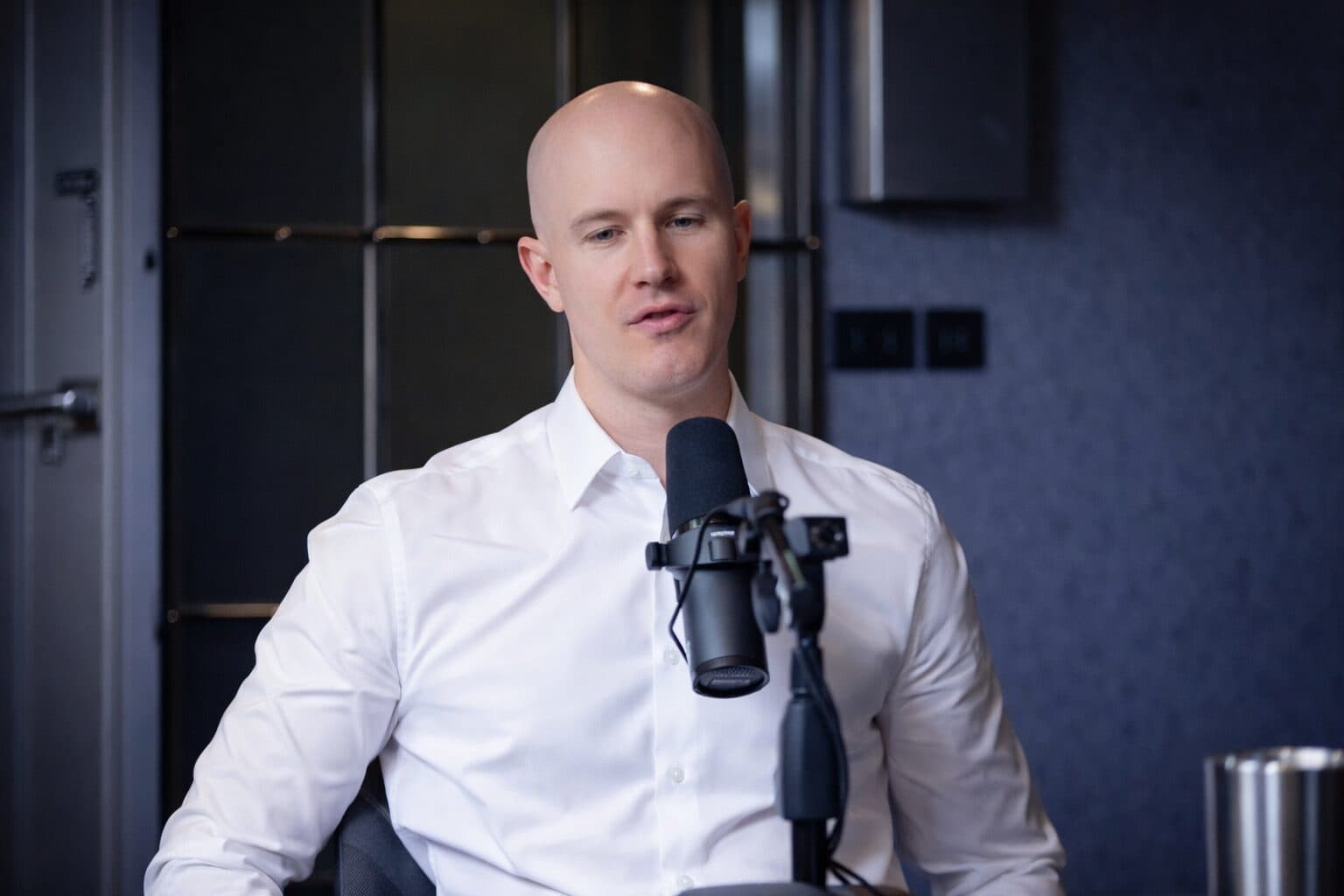 Coinbase CEO Proposes Shenzhen-Style Crypto Zones to Boost U.S. Innovation