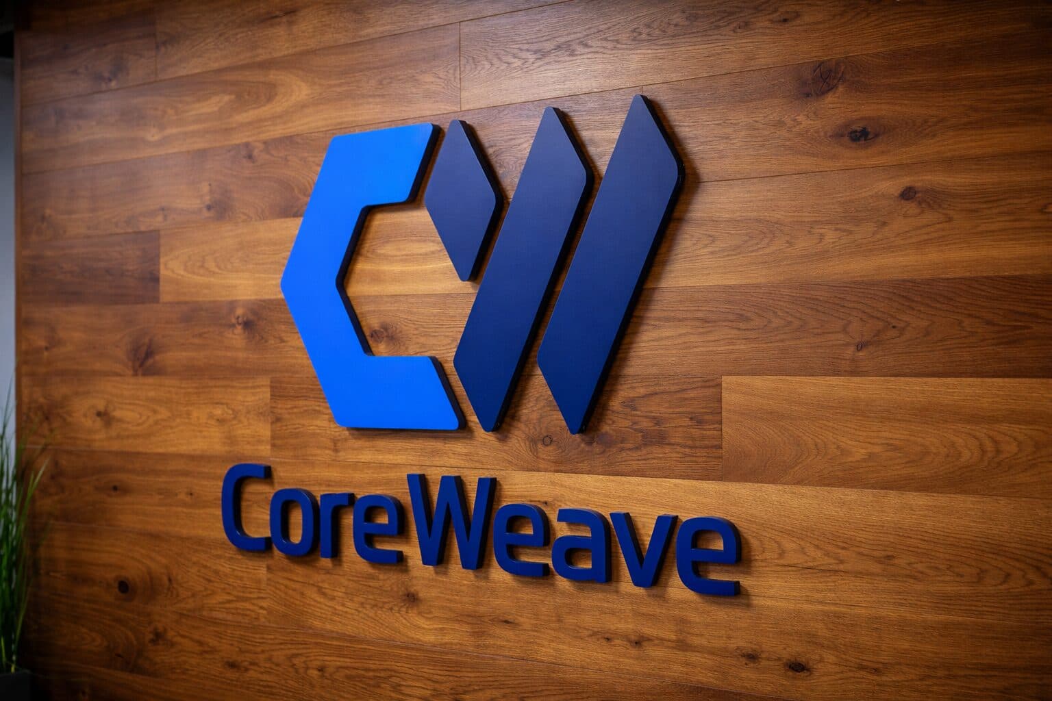 CoreWeave Signs Multi-Year Anthropic Deal as AI Demand Pulls Miners Toward Data Centers