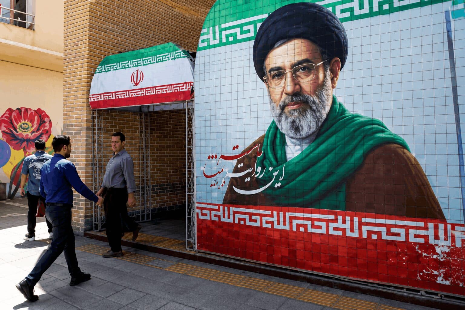Iran Propaganda Campaign Promotes National Unity Amid Rising Internal Tensions