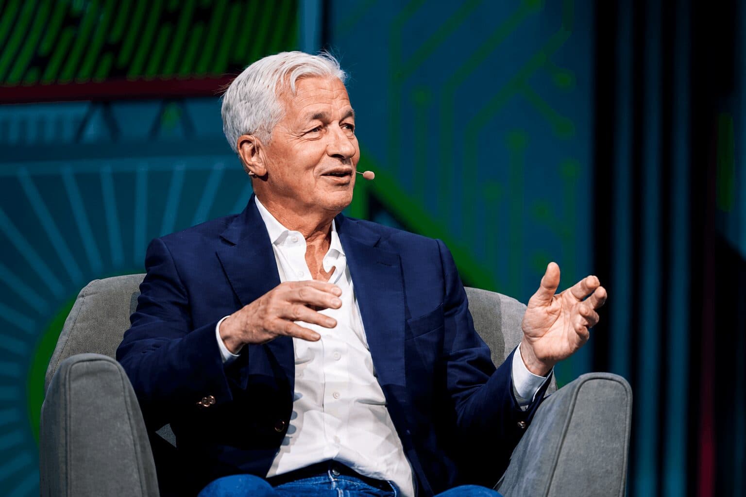 JPMorgan CEO Says Banks Will Continue Opposing CLARITY Crypto Bill