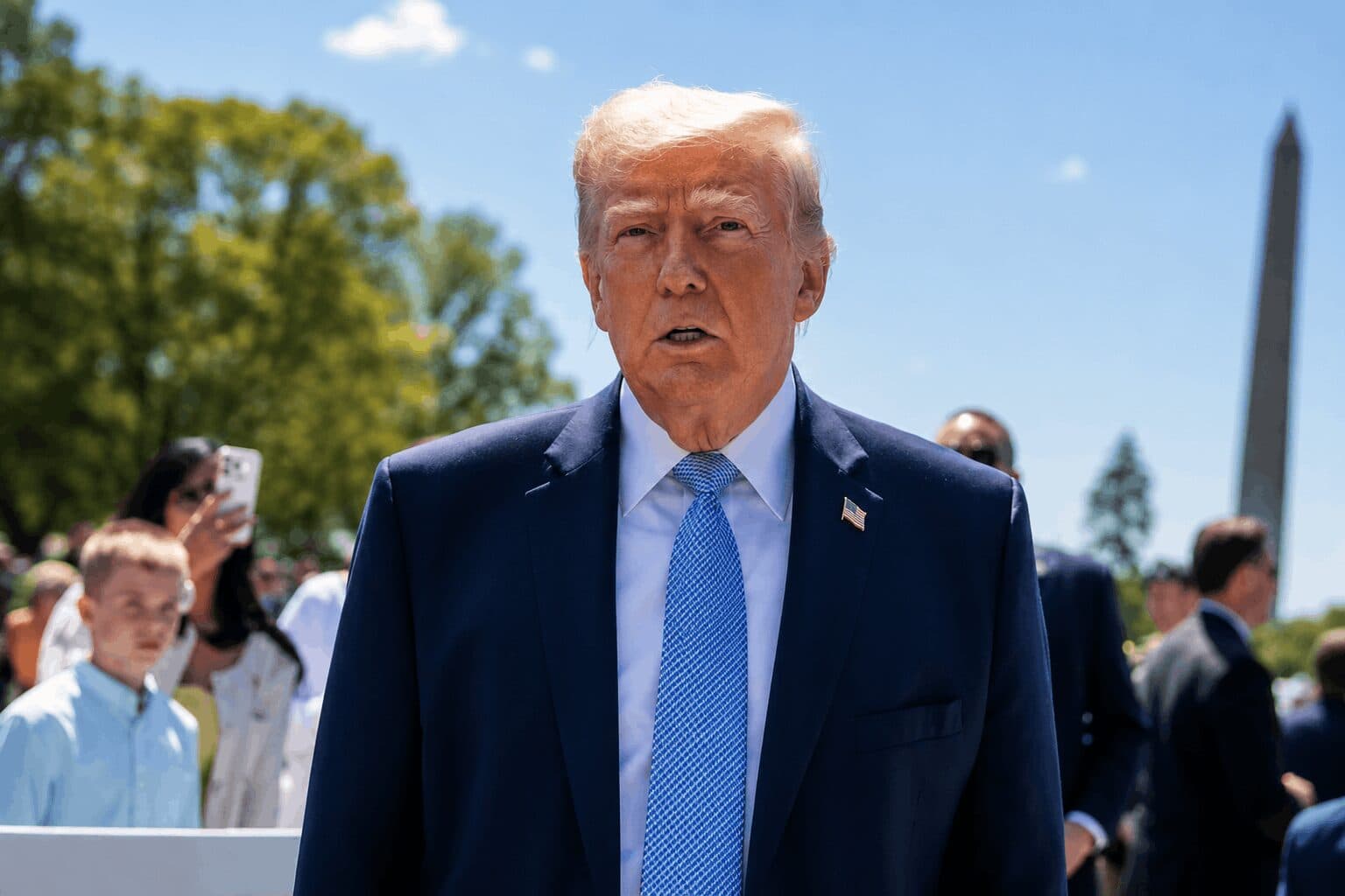 Trump Signals Final Decision on Iran Deal as Hormuz Strait Reopening Becomes Key Demand