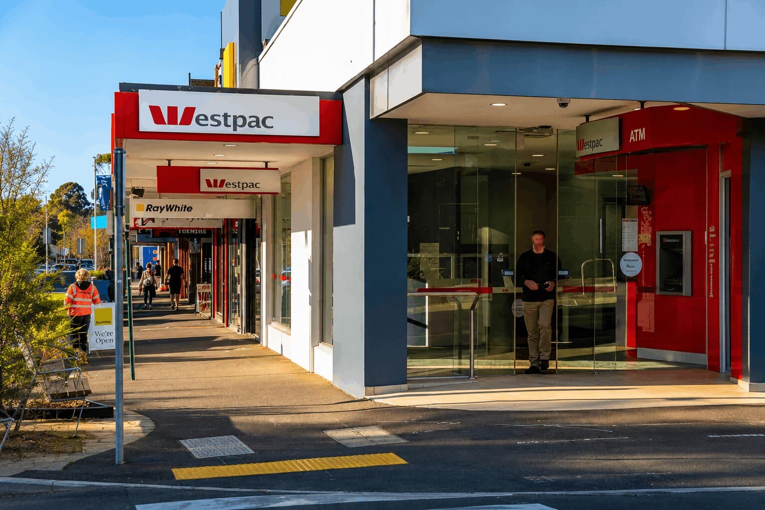 Gold Price Outlook 2026: Westpac Sees Recovery Toward $4,600 Amid Market Pressure