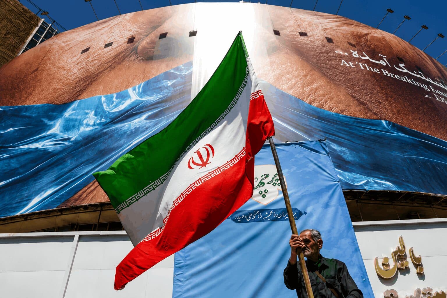 Iran Halts Indirect Negotiations With US Amid Intensifying Fighting in Lebanon