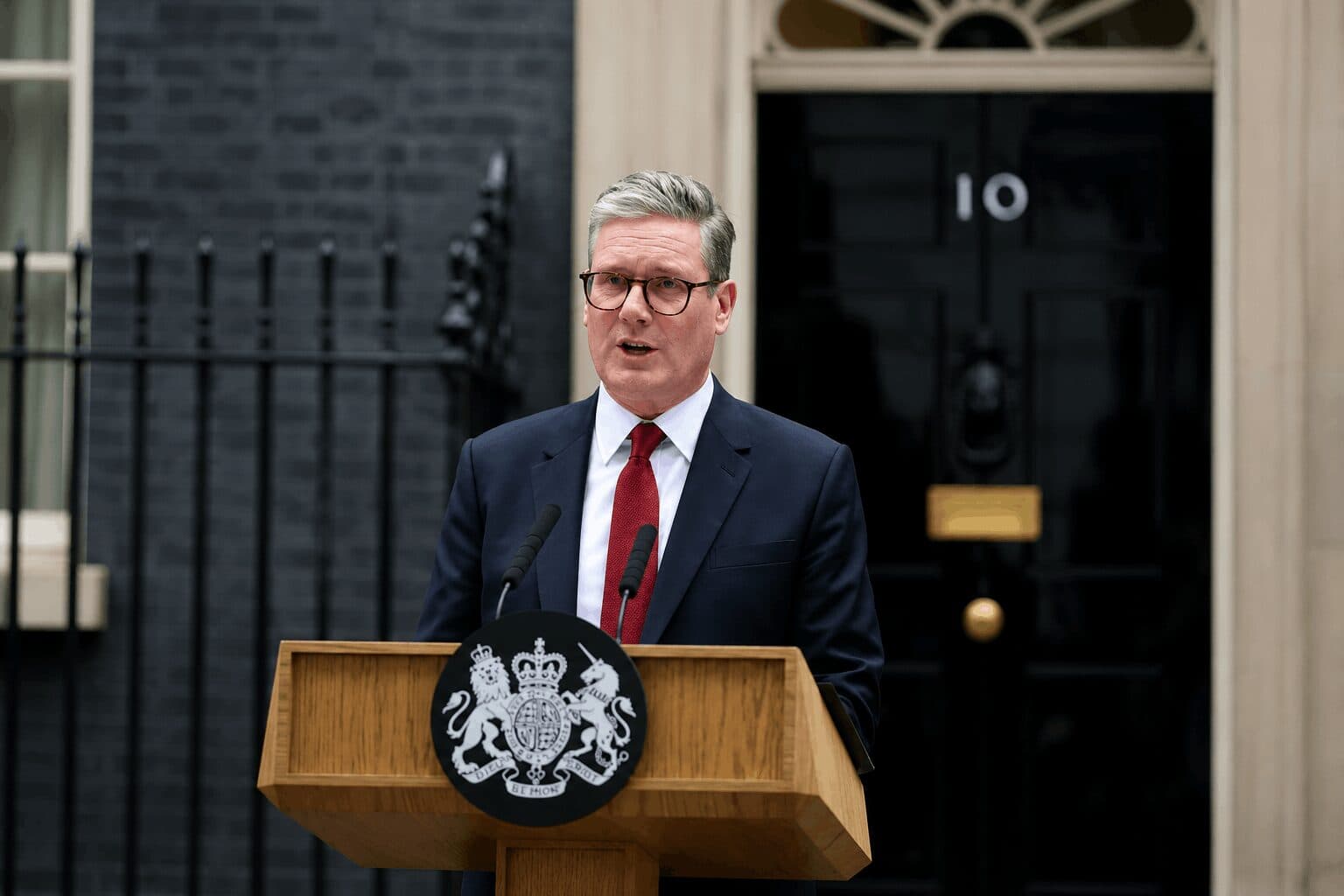 Keir Starmer Faces Pressure as Andy Burnham Emerges as Possible Successor