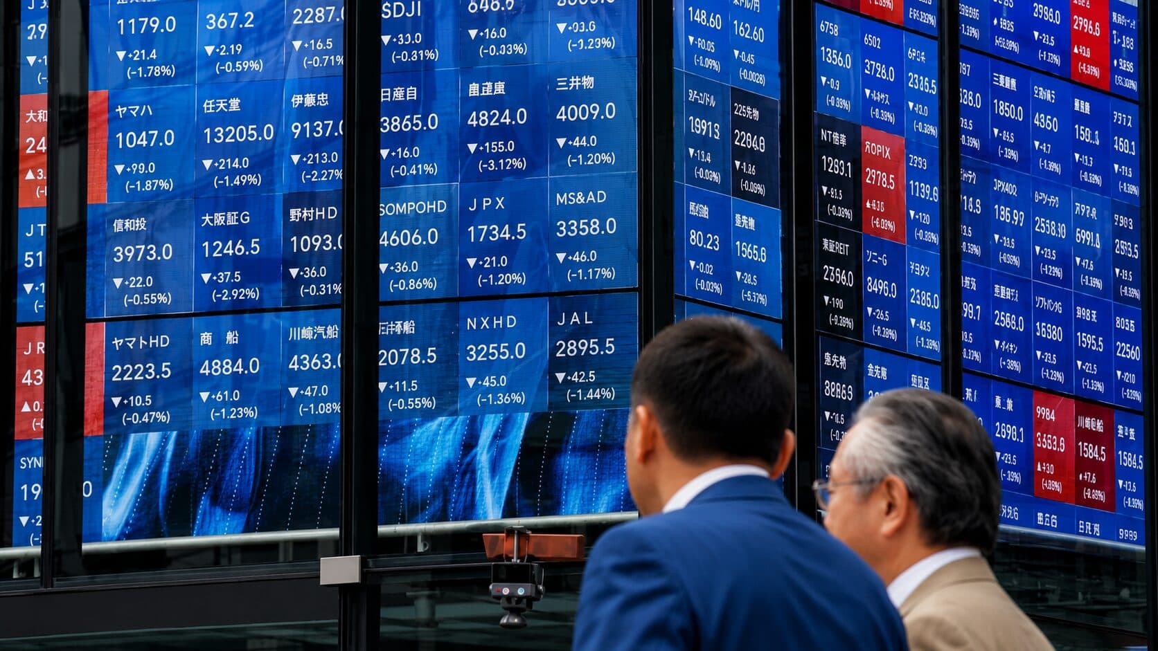 Analyst Says $1 Million Bitcoin Prediction Is Mathematically Impossible