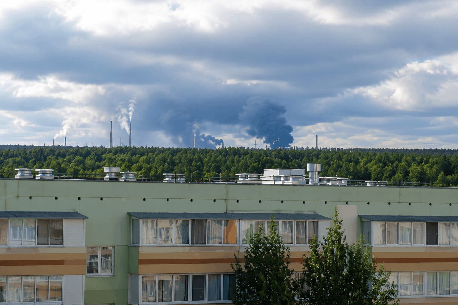 At Least 13 Killed as Ukrainian Drone Strike Hits Russian City of Nizhnekamsk