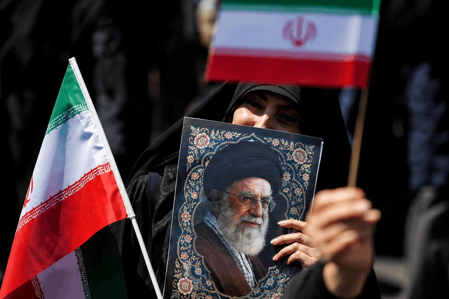 Iran Links Hormuz Reopening to US Compensation and Sanctions Relief