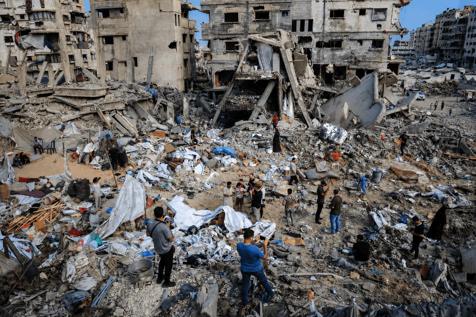 Israeli Strikes Kill Nine in Gaza as Minister Denies Any Deal to Halt Attacks