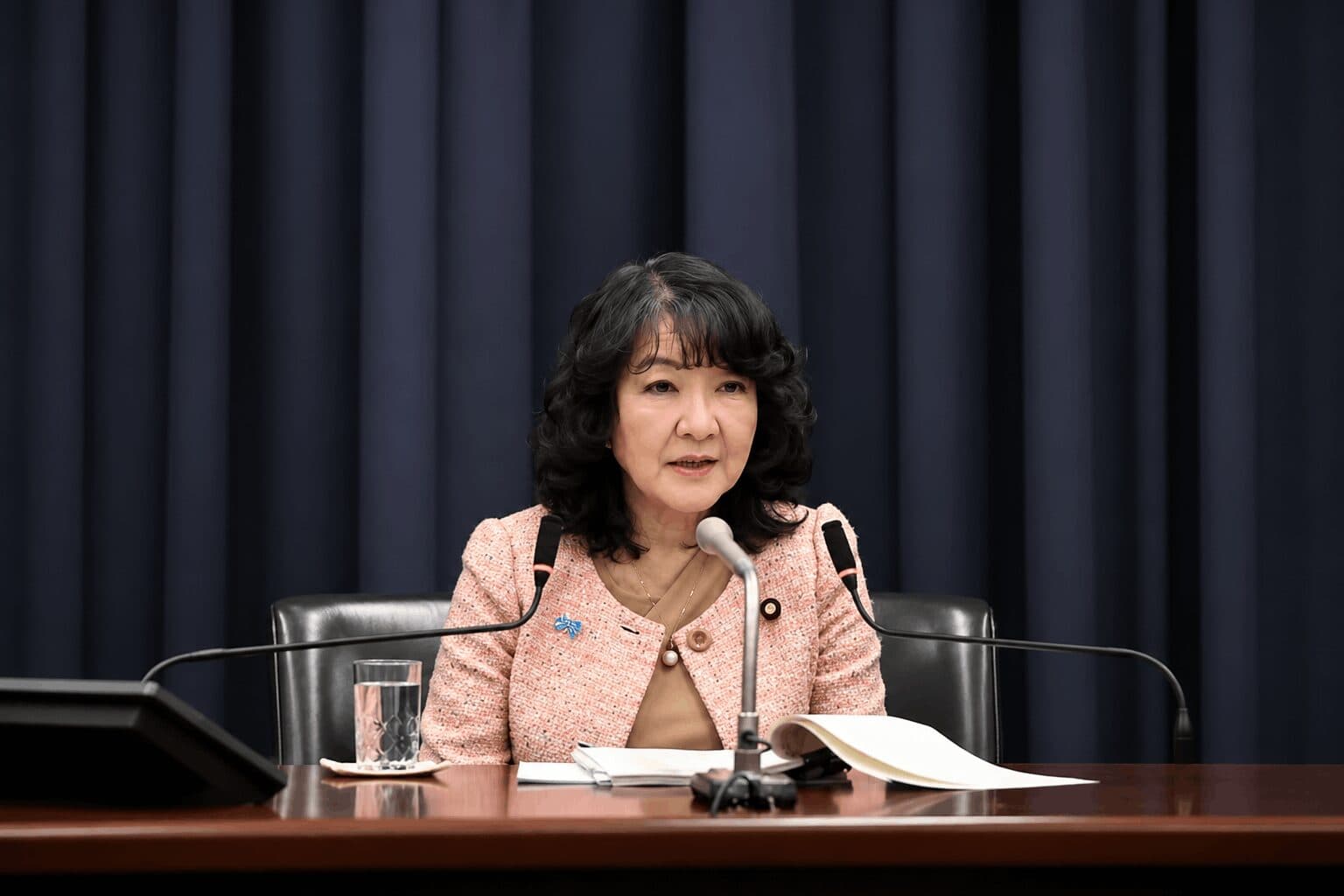 Japan and US to Confirm Joint Action to Support Falling Yen