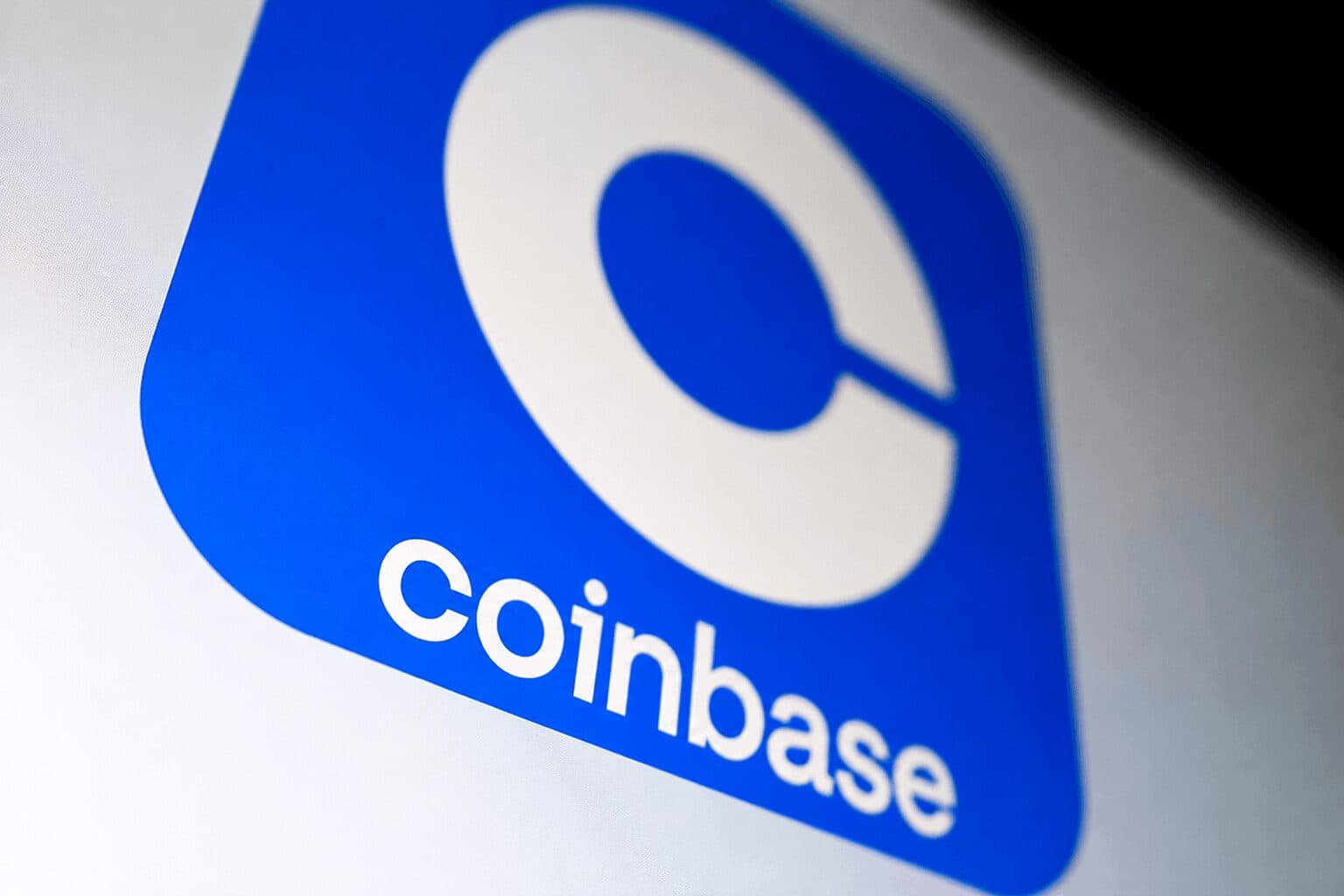 Michigan Judge Rejects Coinbase Bid to Block State Action on Sports Event Contracts