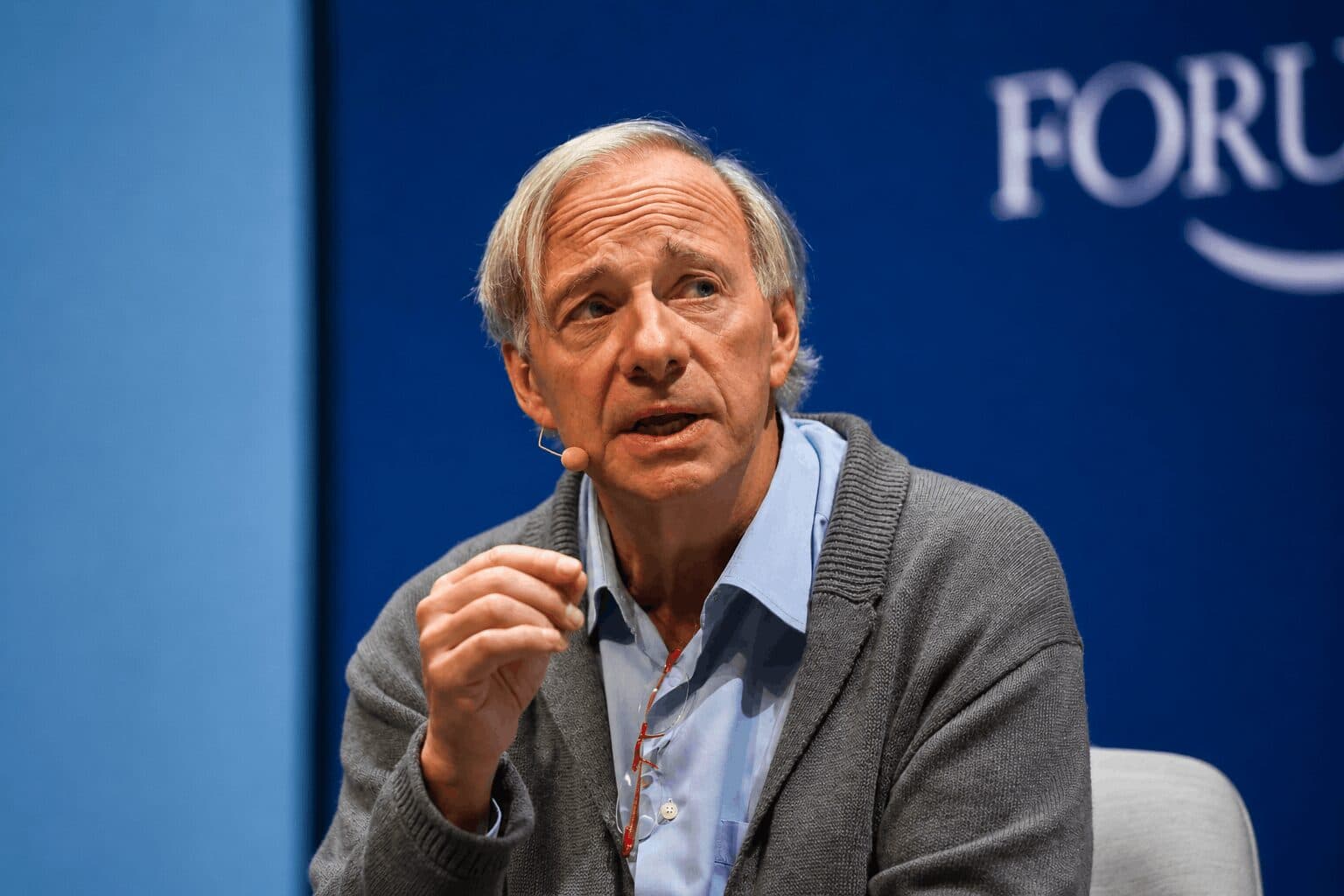 Ray Dalio Urges Investors to Hold ‘a Bit’ of Bitcoin Amid Debt Crisis Warning