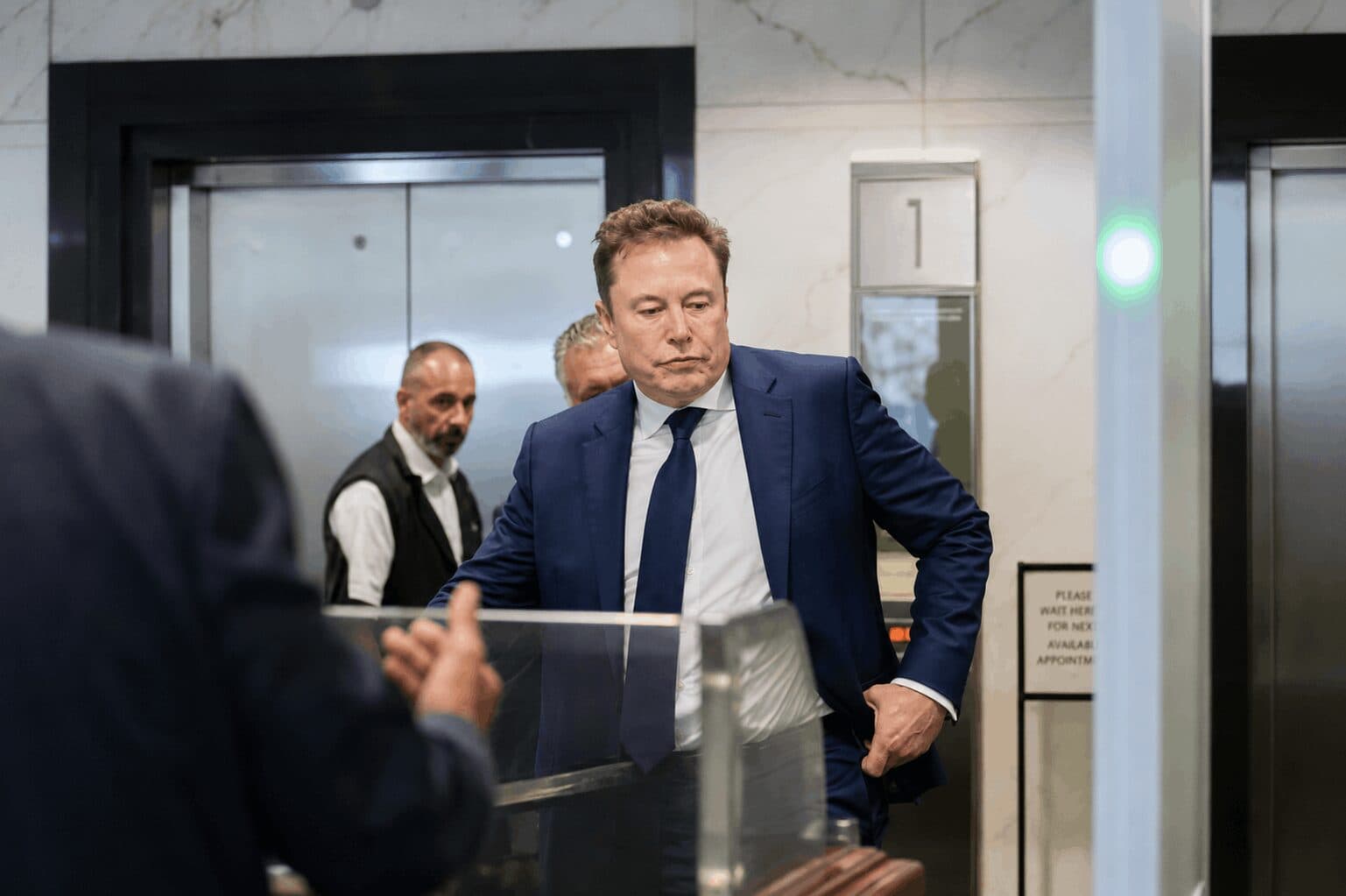 S&P 500 CEO Pay Hits Record High as Musk’s Pay Deal Sets New Benchmark