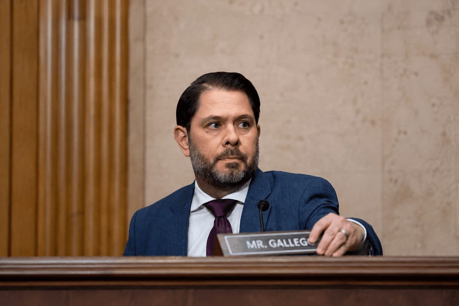 Sen. Gallego Says Congress Can Still Pass Crypto Bill Despite Ethics Stalemate
