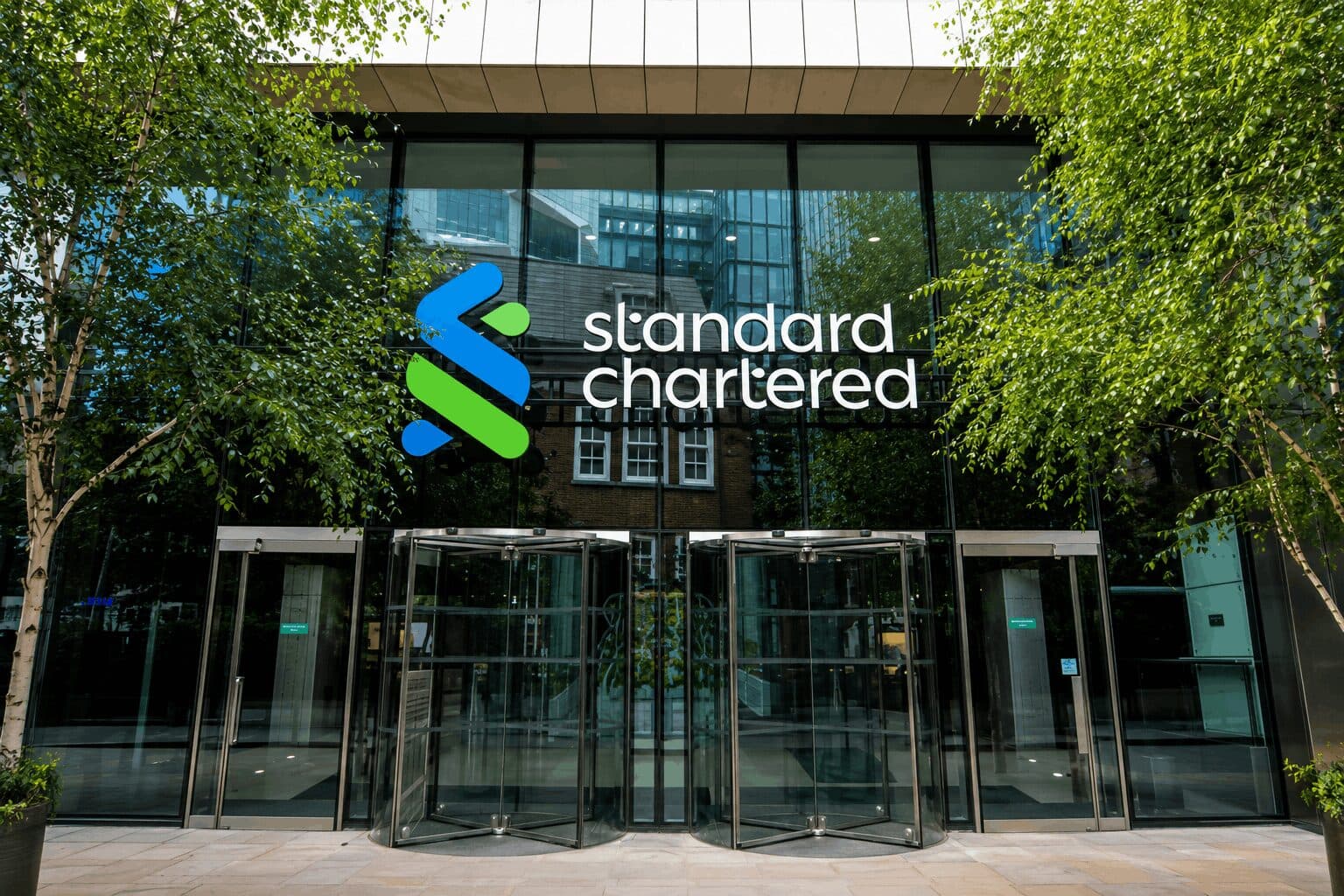 Standard Chartered Predicts LINK Could Hit $200 by 2030 on RWA Boom