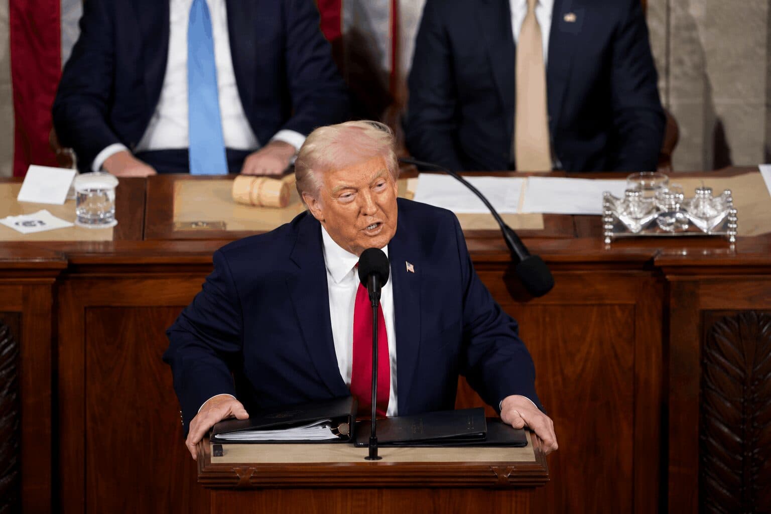 Trump Officials Dispute Shipping Data as Doubts Grow Over Hormuz Control Claims