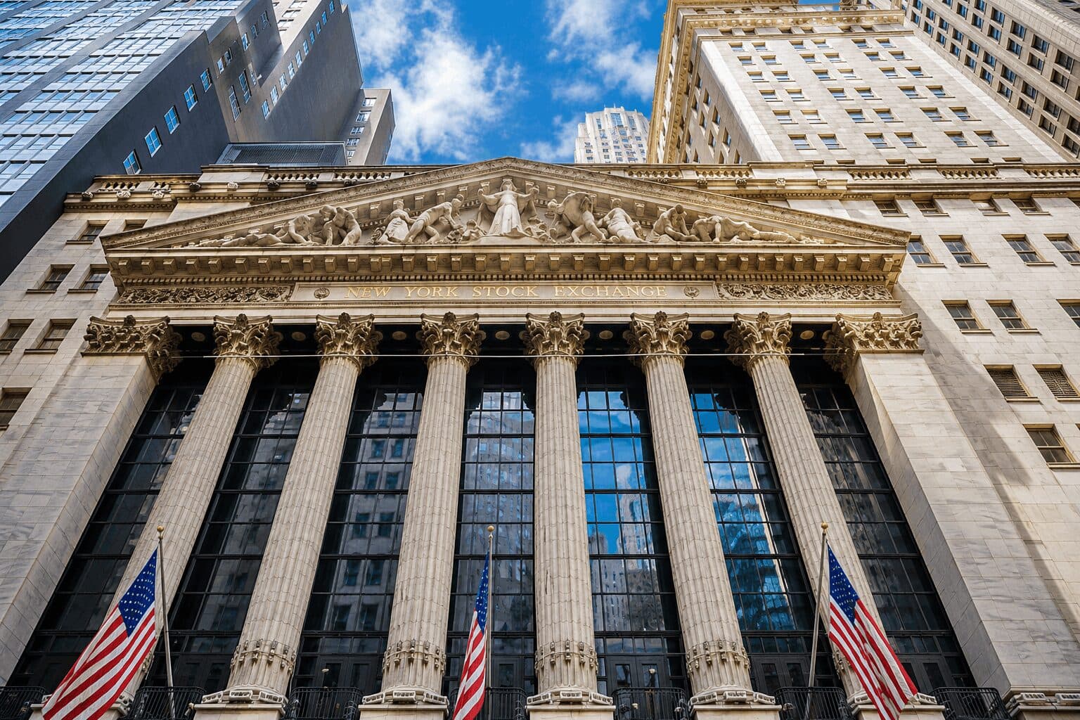 30-Year Treasury Yields Bounce Back, Erasing Bessent’s Bond Buyback Gains