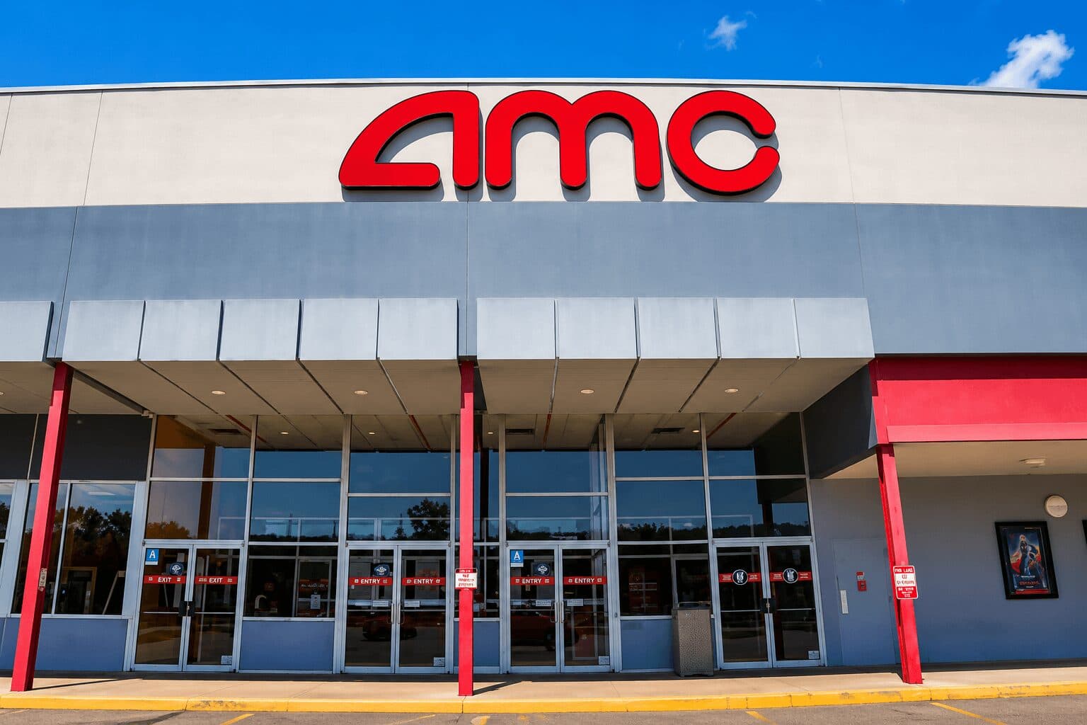 AMC CEO Slams Robinhood Over Unauthorized Tokenized Stock Product