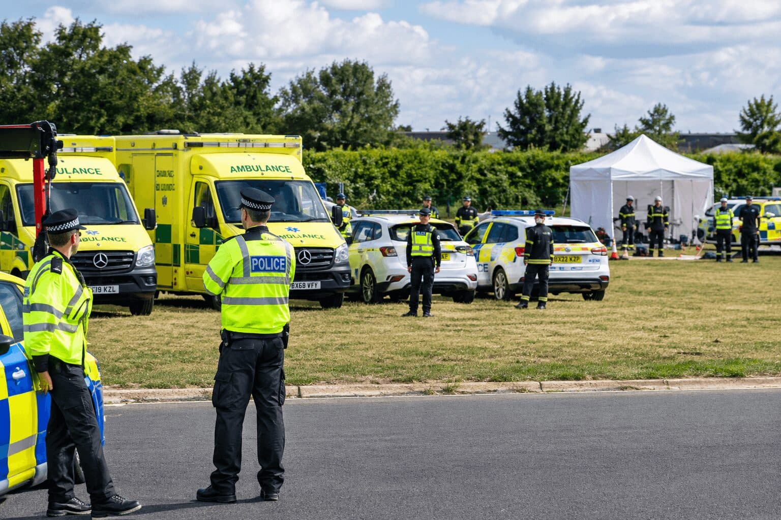 Five Men Arrested Near US Air Base in England on Suspected Terrorism Offences
