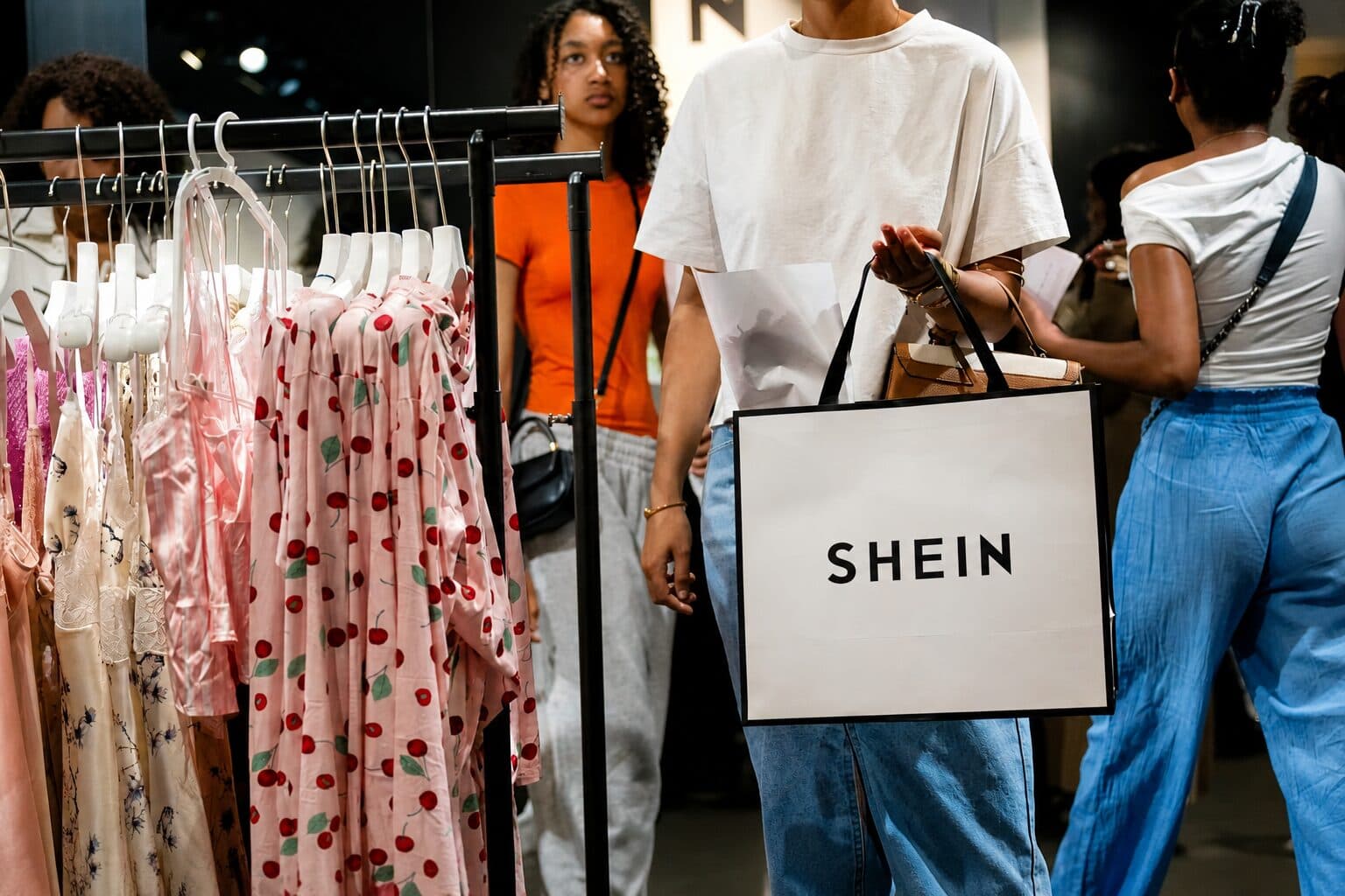 Shein Shares Fall in Hong Kong Debut After Years-Long Push to Go Public
