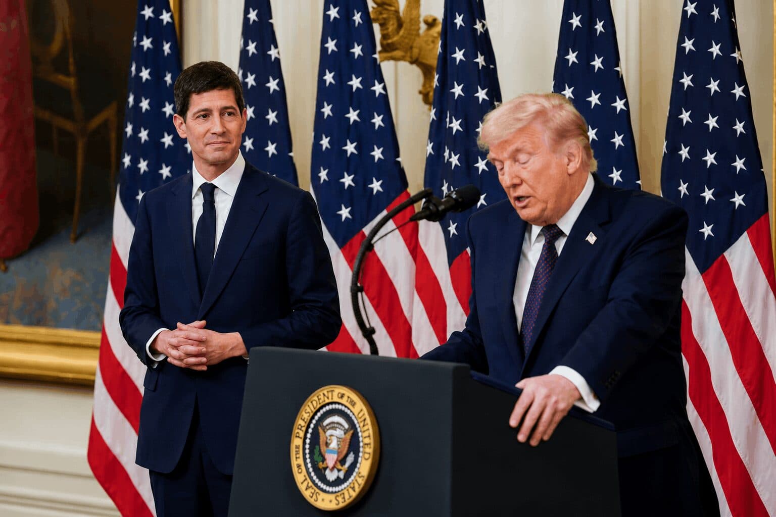 Trump Criticizes Fed Rate Hike, Reveals He Told Warsh ‘Vote With The Board’