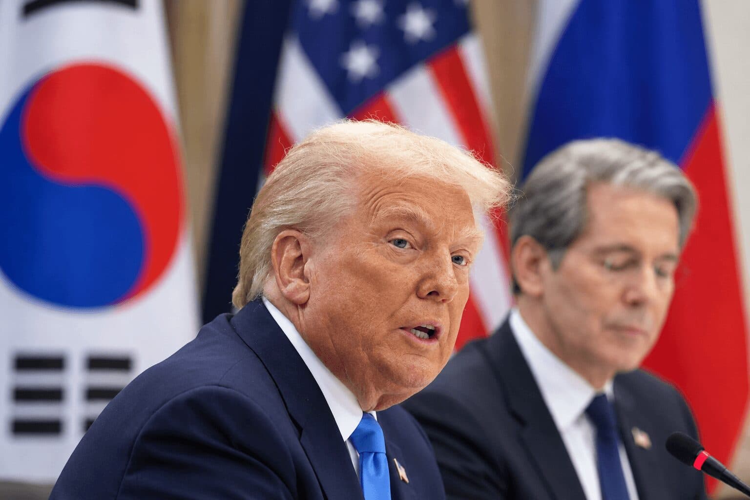 Trump Suggests US Could Remain in Iran and Control Its Oil, Citing Venezuela Deal
