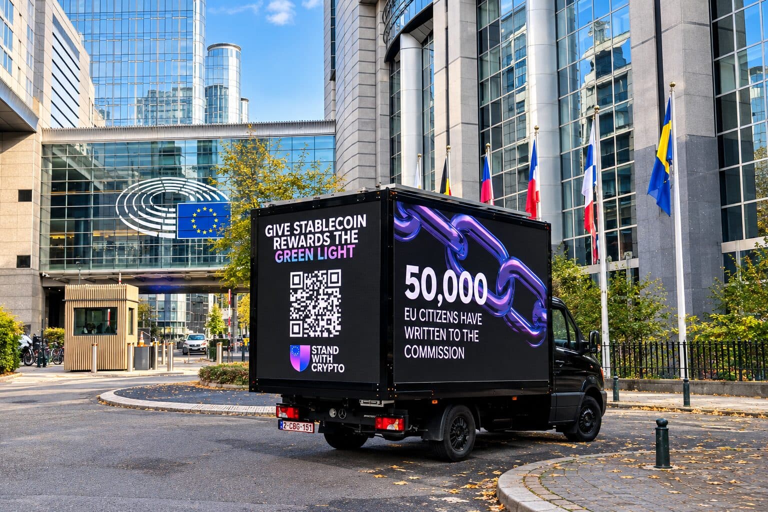 50,000 Europeans Urge Brussels to Ease MiCA Stablecoin Rewards Ban