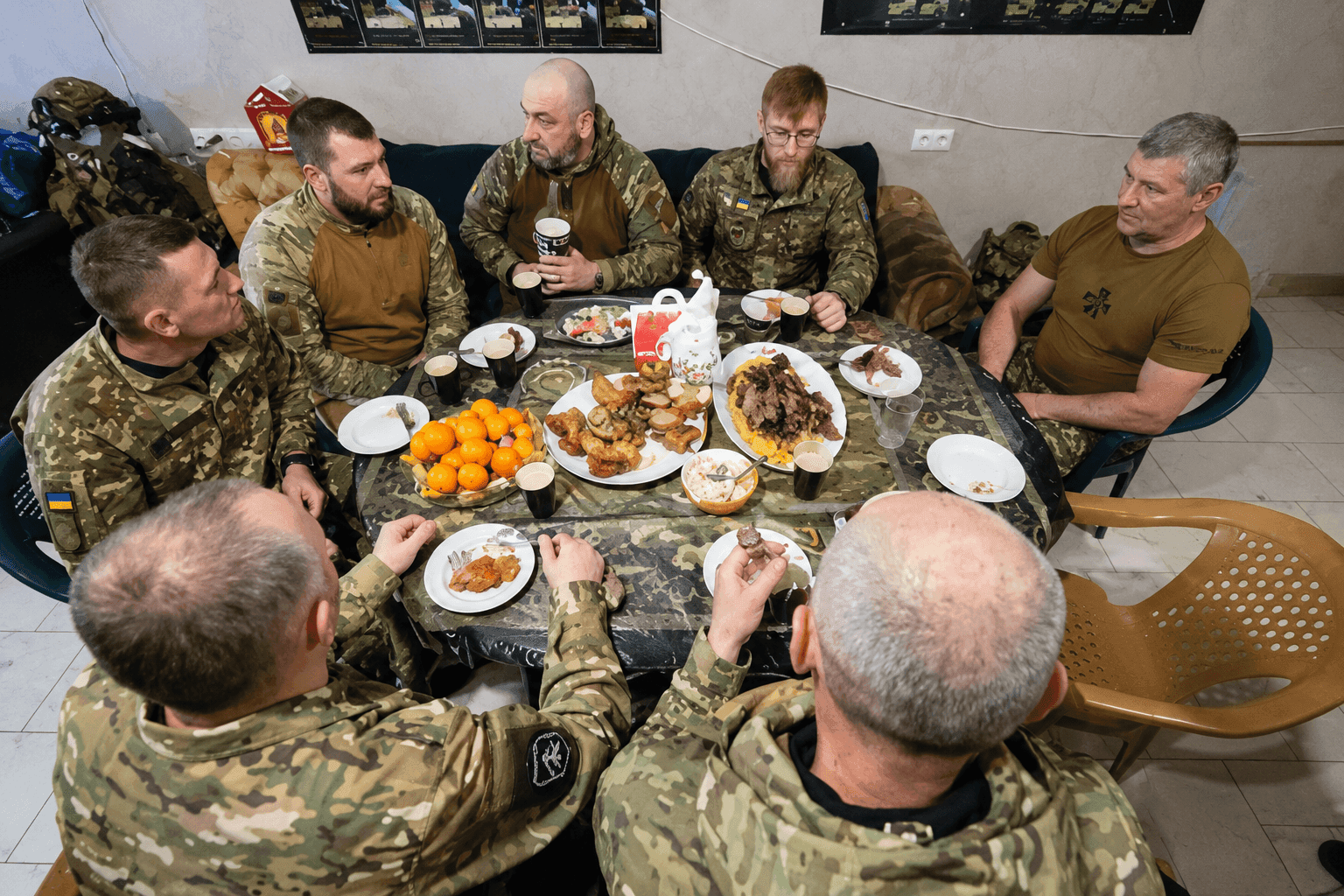Hundreds of Soldiers Reunite With Families After Russia Ukraine Talks