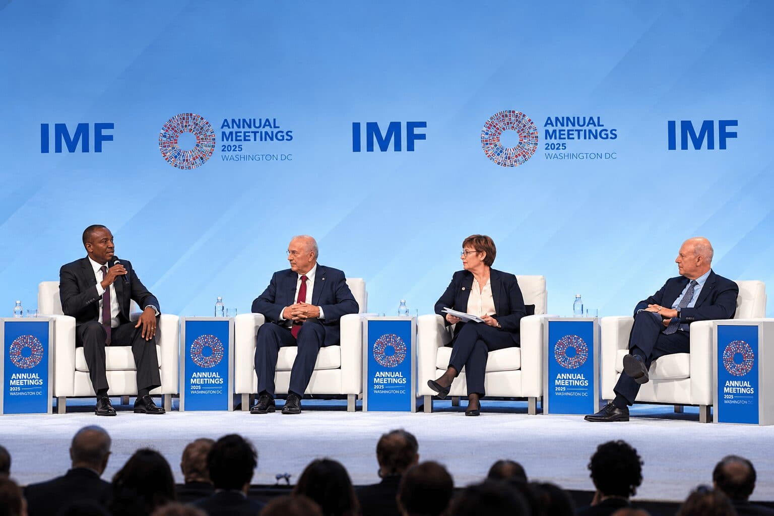 IMF Chief Urges Cooperation on AI and War Risks as US Hails Economic Strength