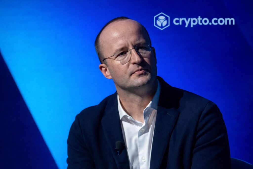 Crypto.com Lays Off 12% of Staff as CEO Pushes Enterprise-Wide AI Integration
